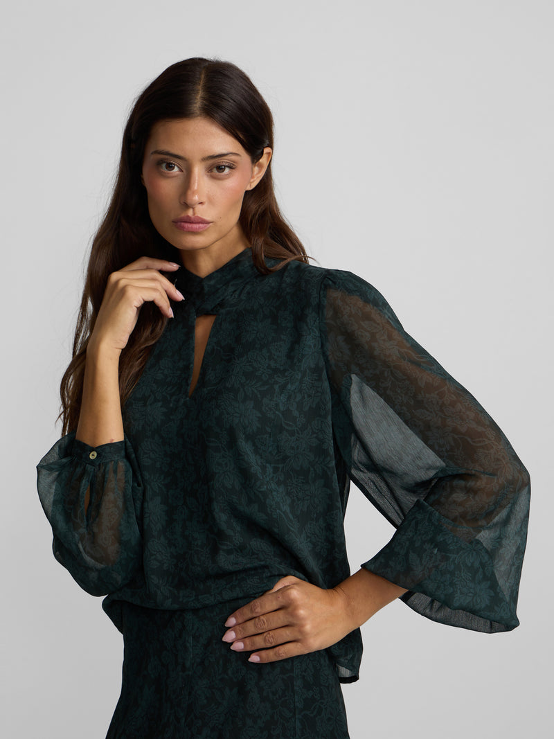 Blusa tira cuello estampado flores verde