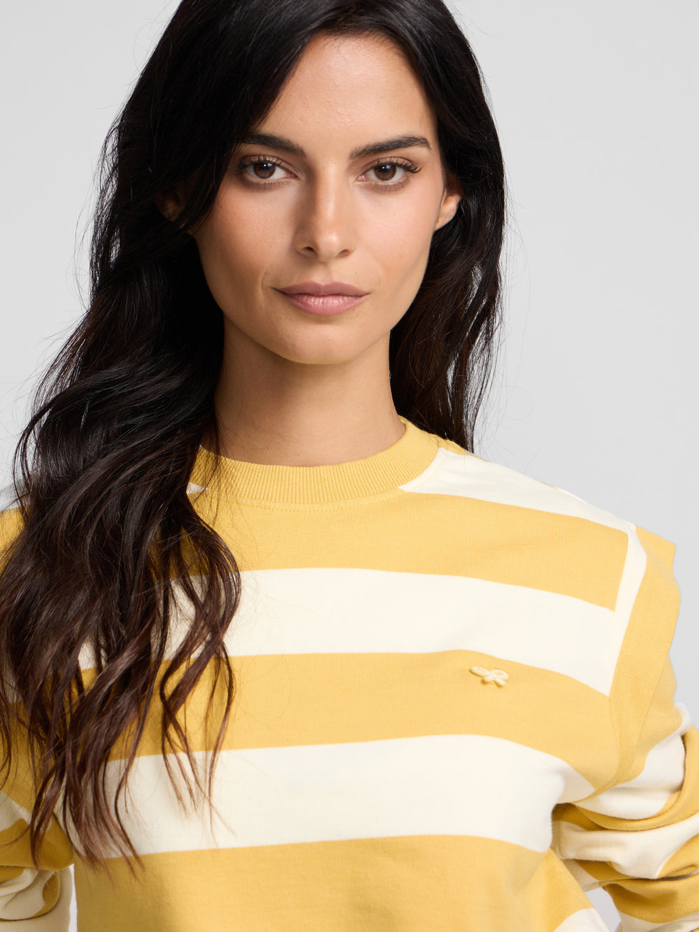 Mustard and ecru striped sweatshirt with shoulder pads