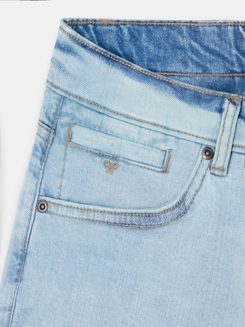 Bermuda cinco bolsillos denim azul claro