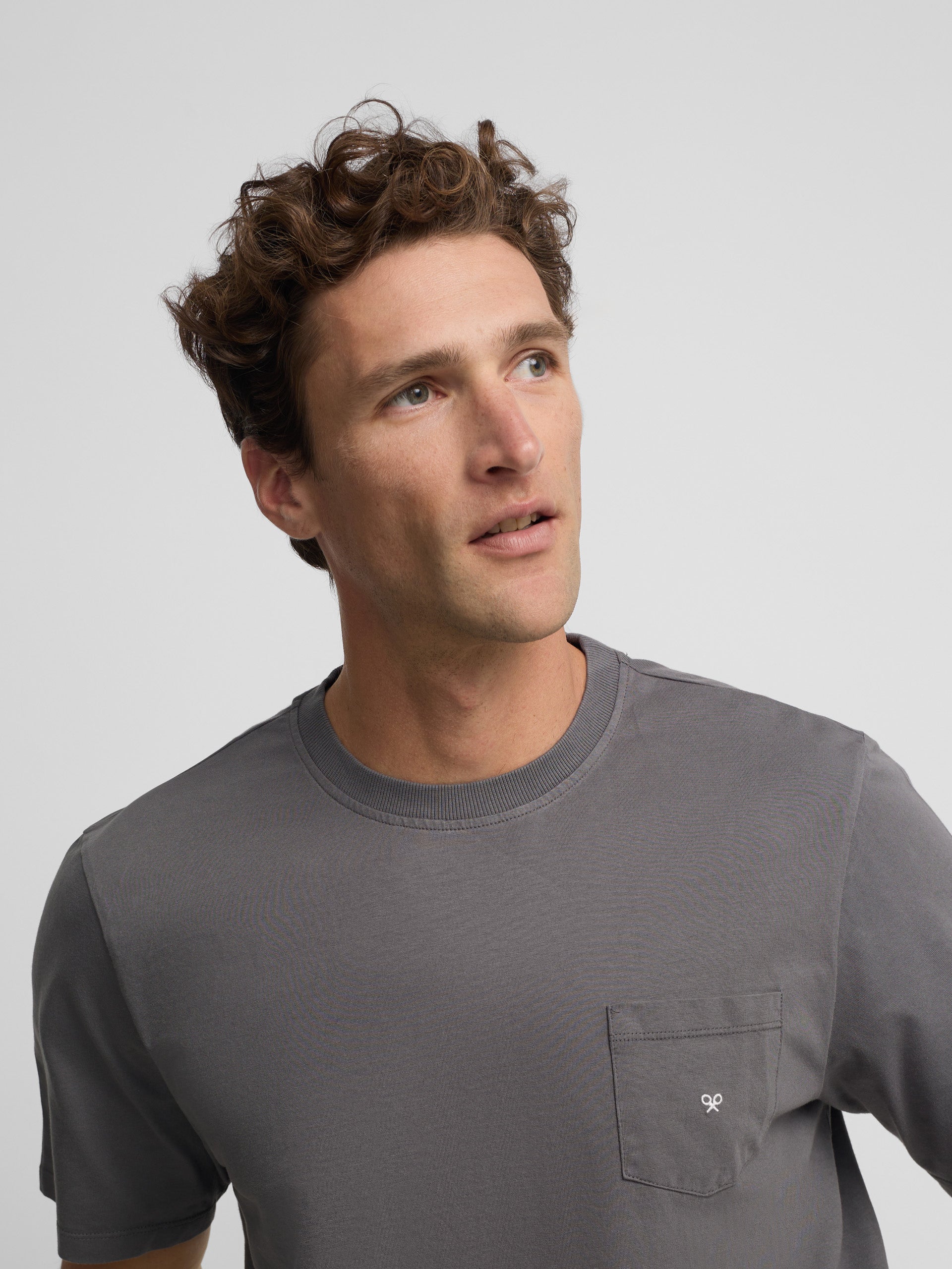 Classic t-shirt with mini logo pocket in grey