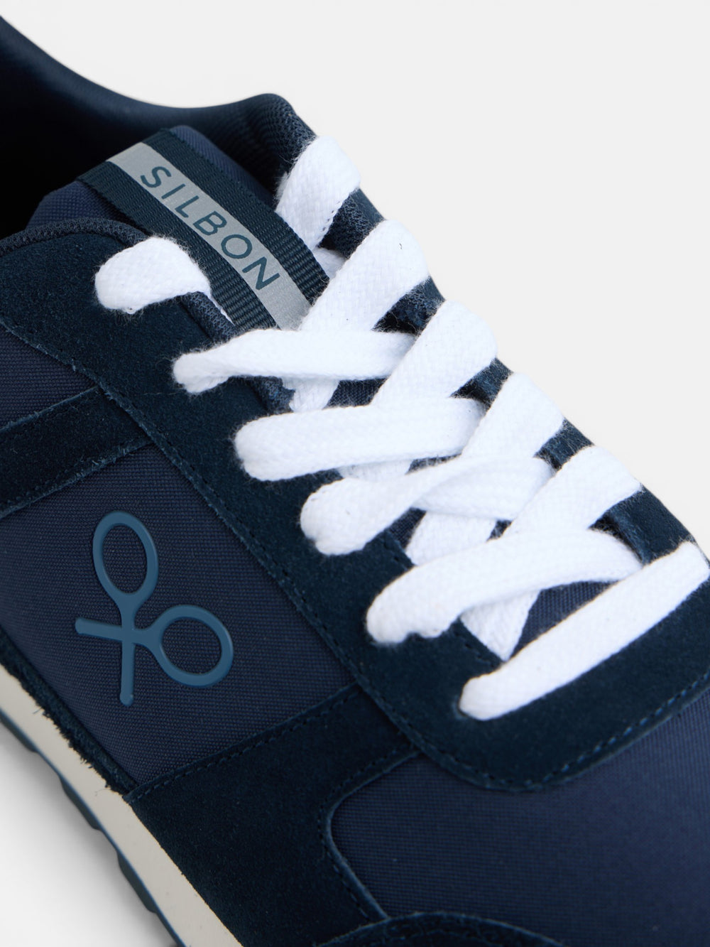 Zapatilla urban style azul marino