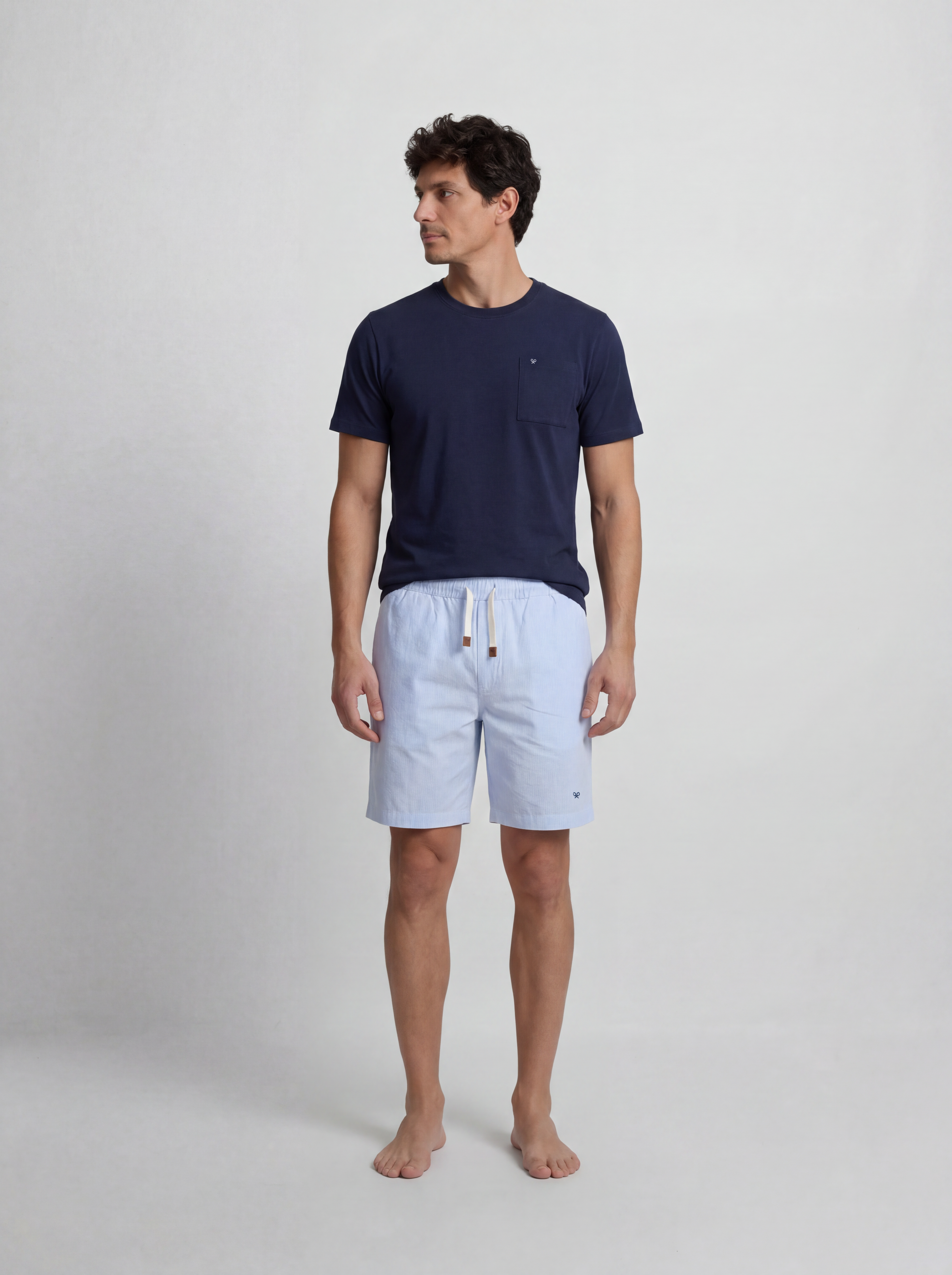 Short pajamas with navy blue striped pocket