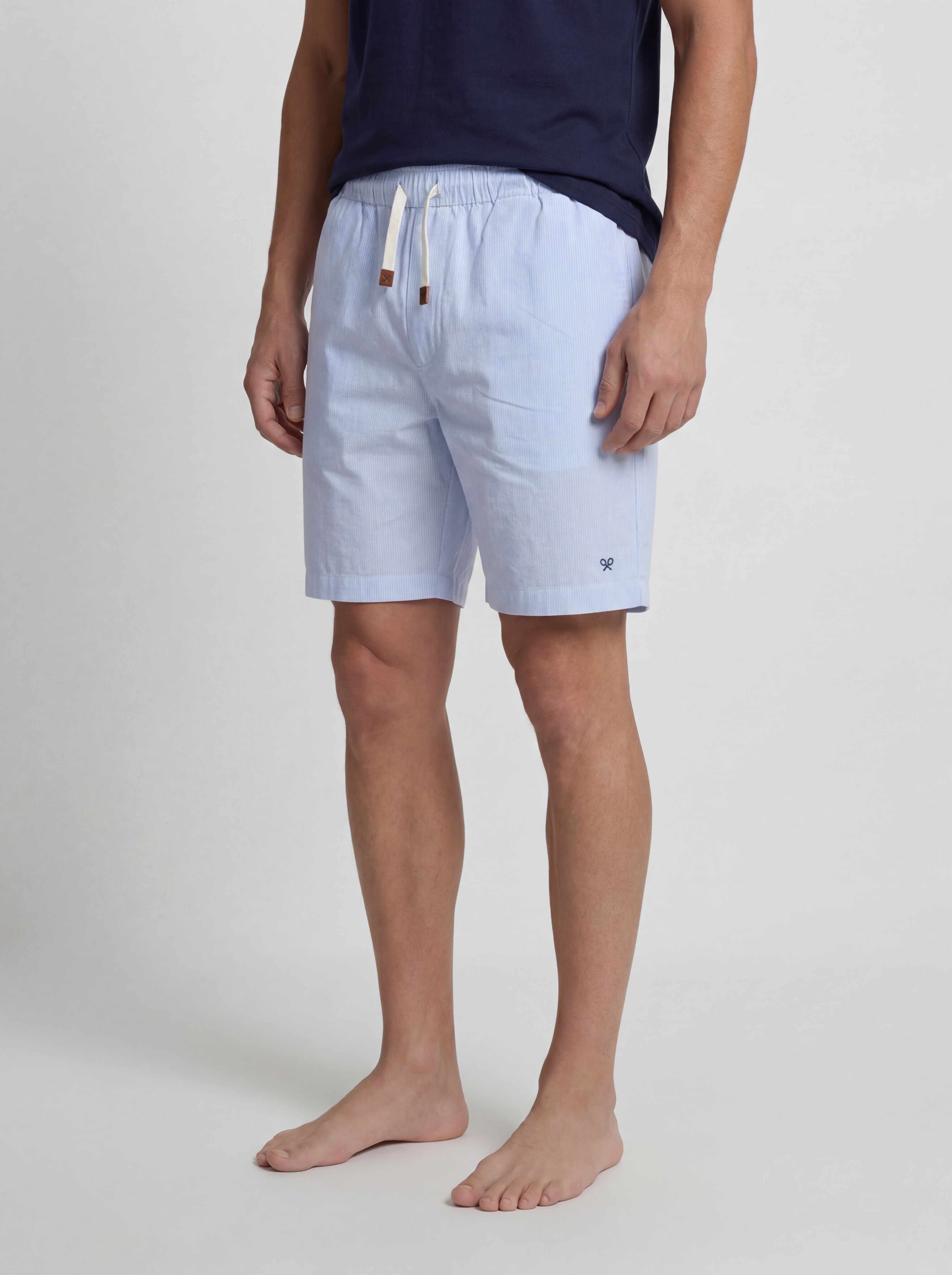 Short pajamas with navy blue striped pocket