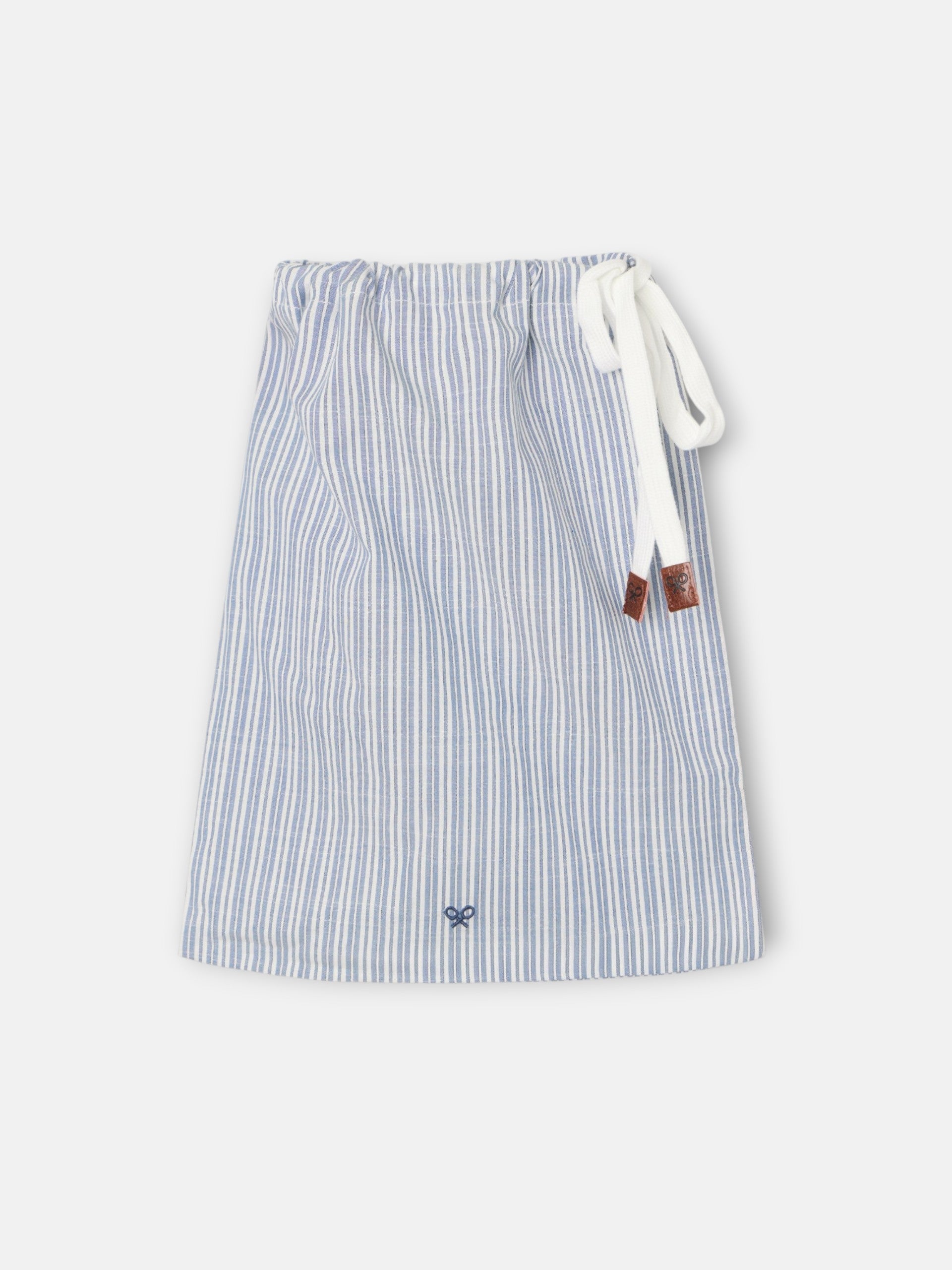 Short pajamas with blue and gray striped pocket