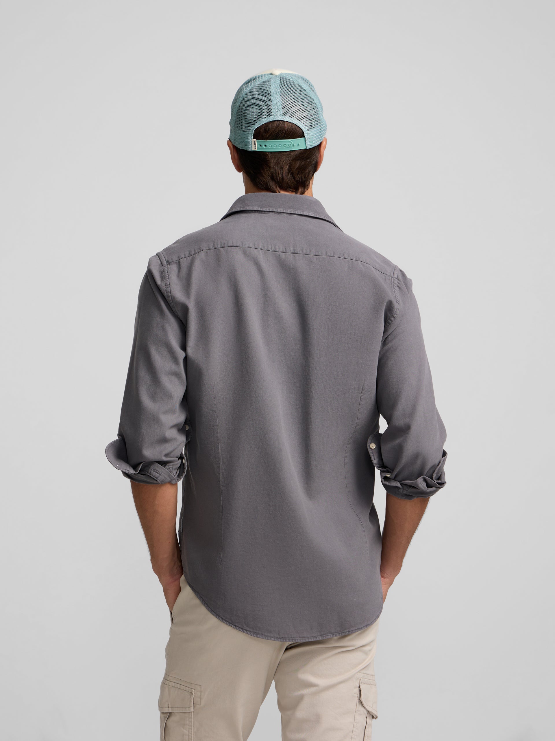 Camisa sport bolsillo desgastada gris
