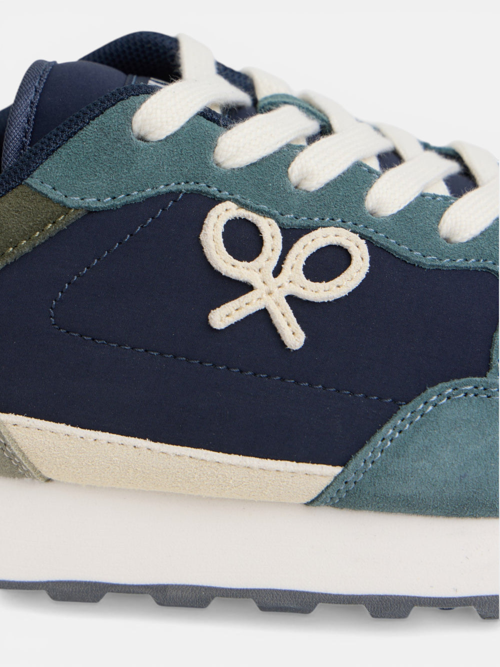 Zapatilla running style azul marino