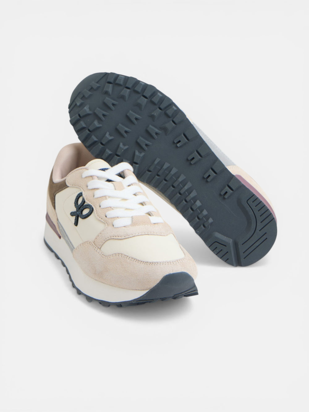Zapatilla running style beige