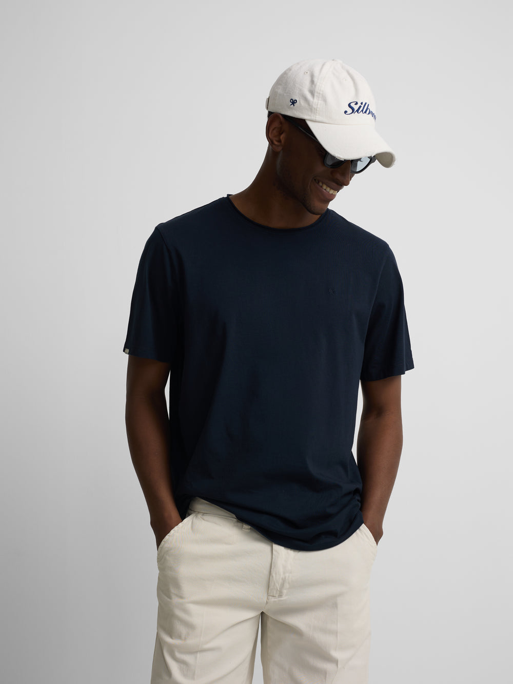 T-shirt col roulé bleu marine