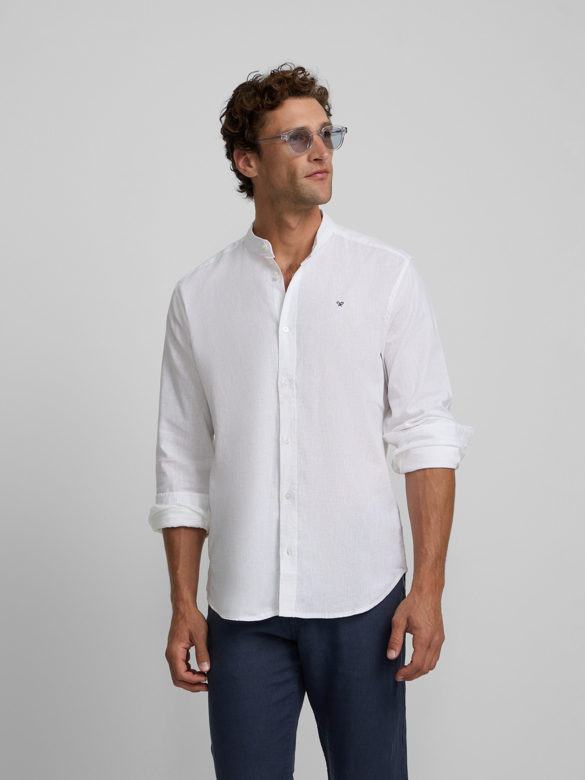 Camisa sport cuello mao blanco