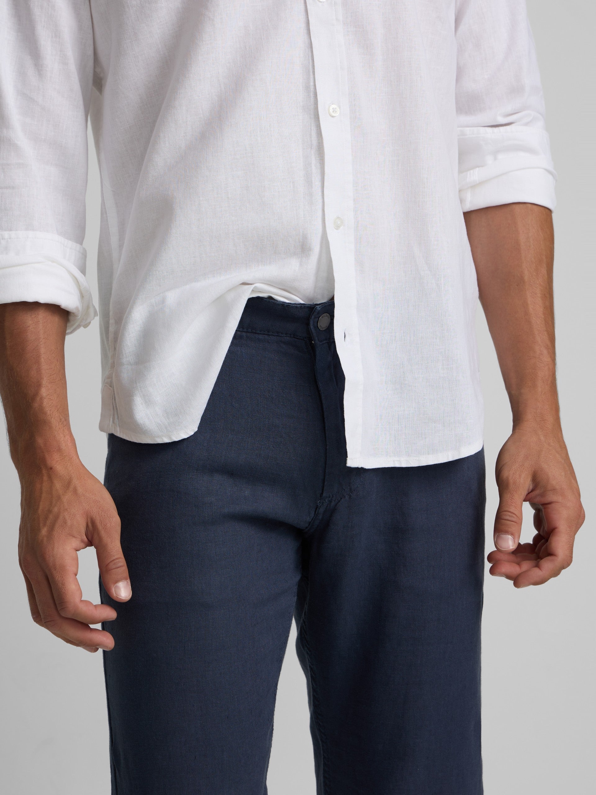 Indigo blue linen five-pocket sport trousers