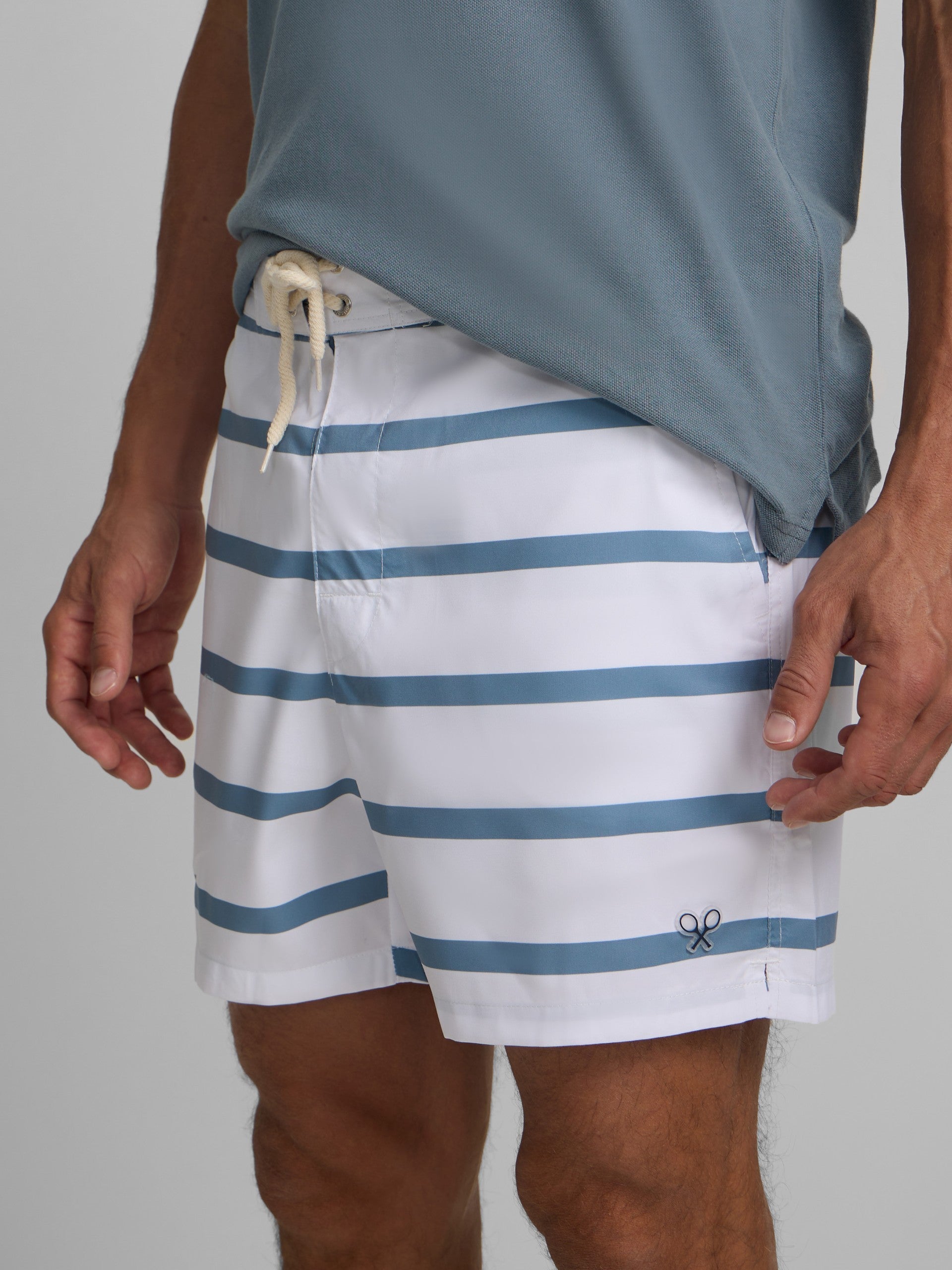 Fato de banho surfista riscas horizontais branco