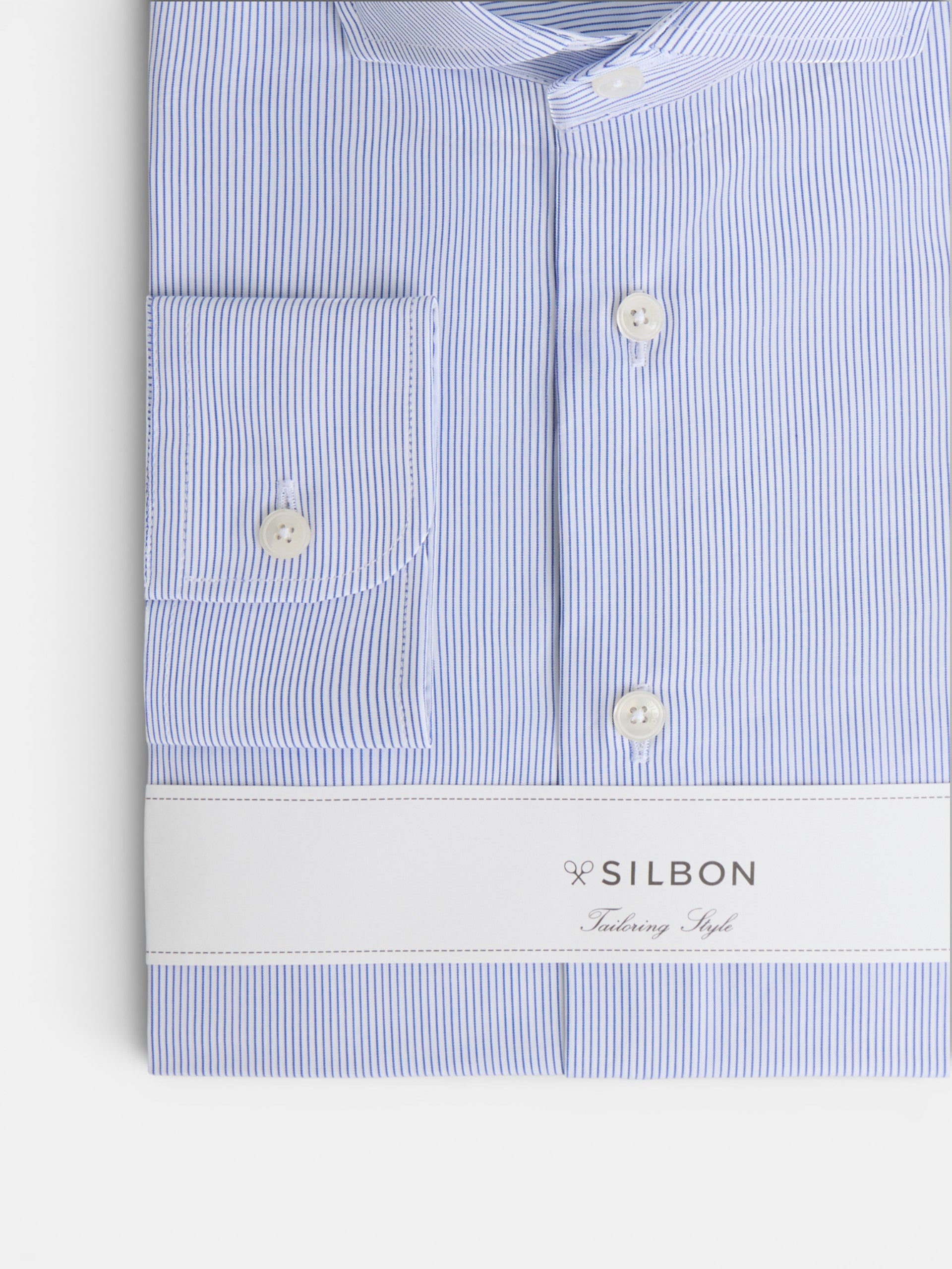 Chemise habillée à fines rayures bleu marine