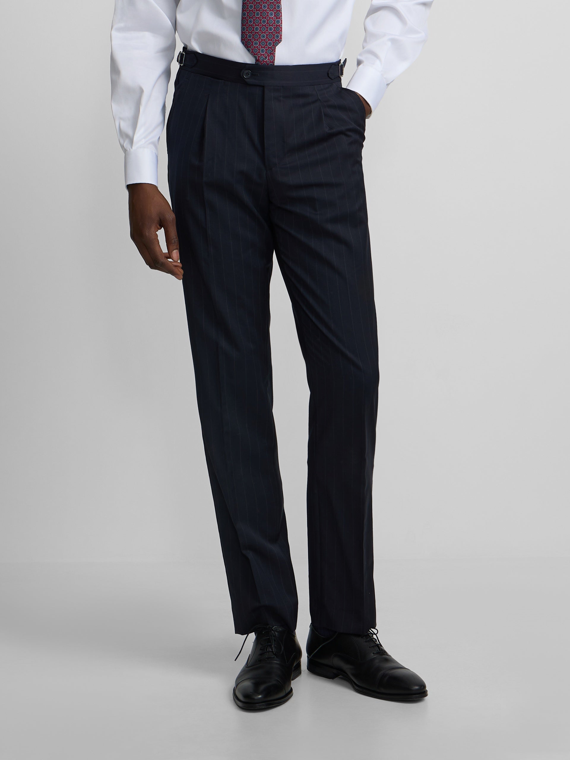 Pantalon de costume à rayures diplomatiques bleu marine