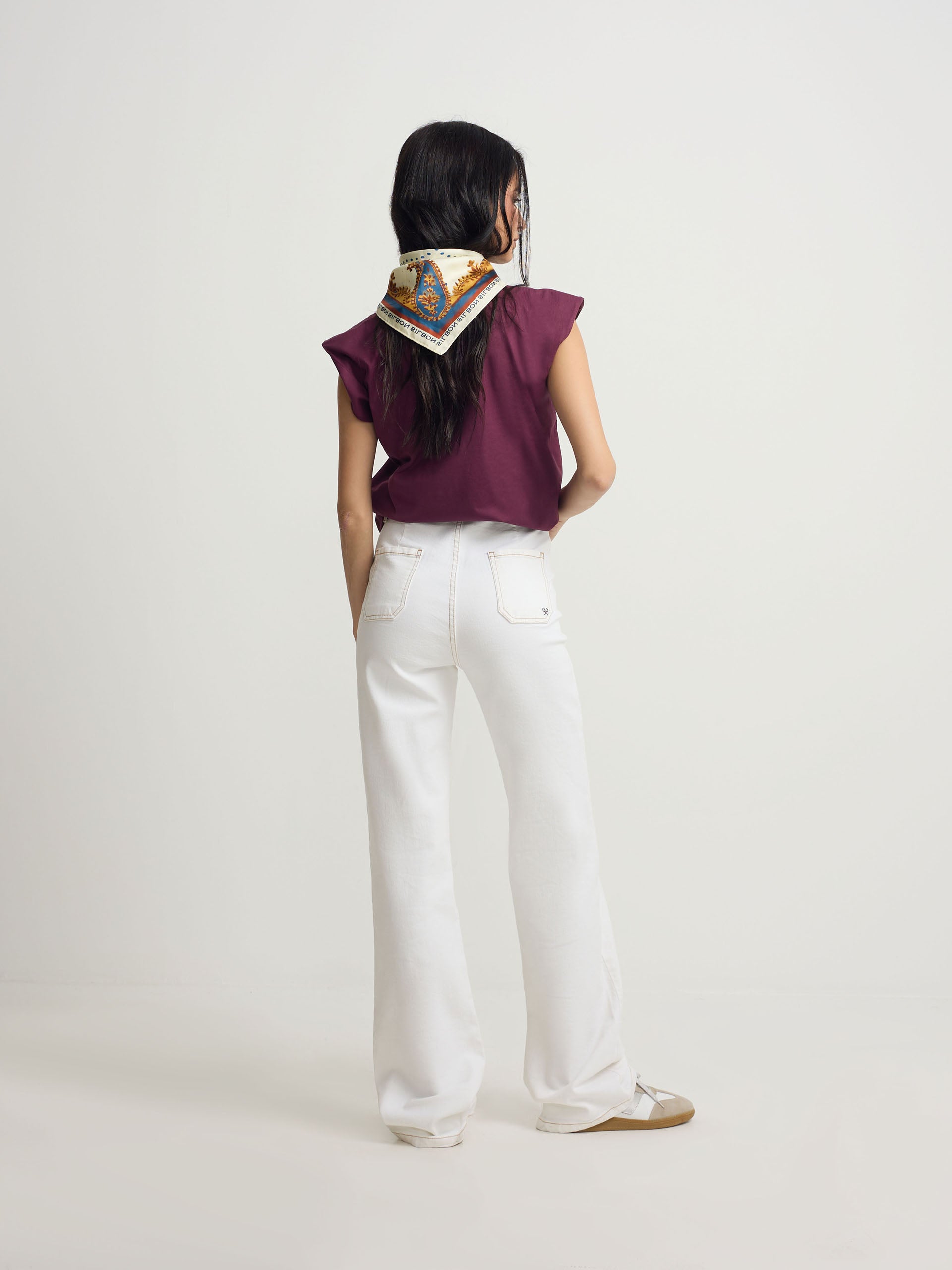 Women's burgundy sun t-shirt