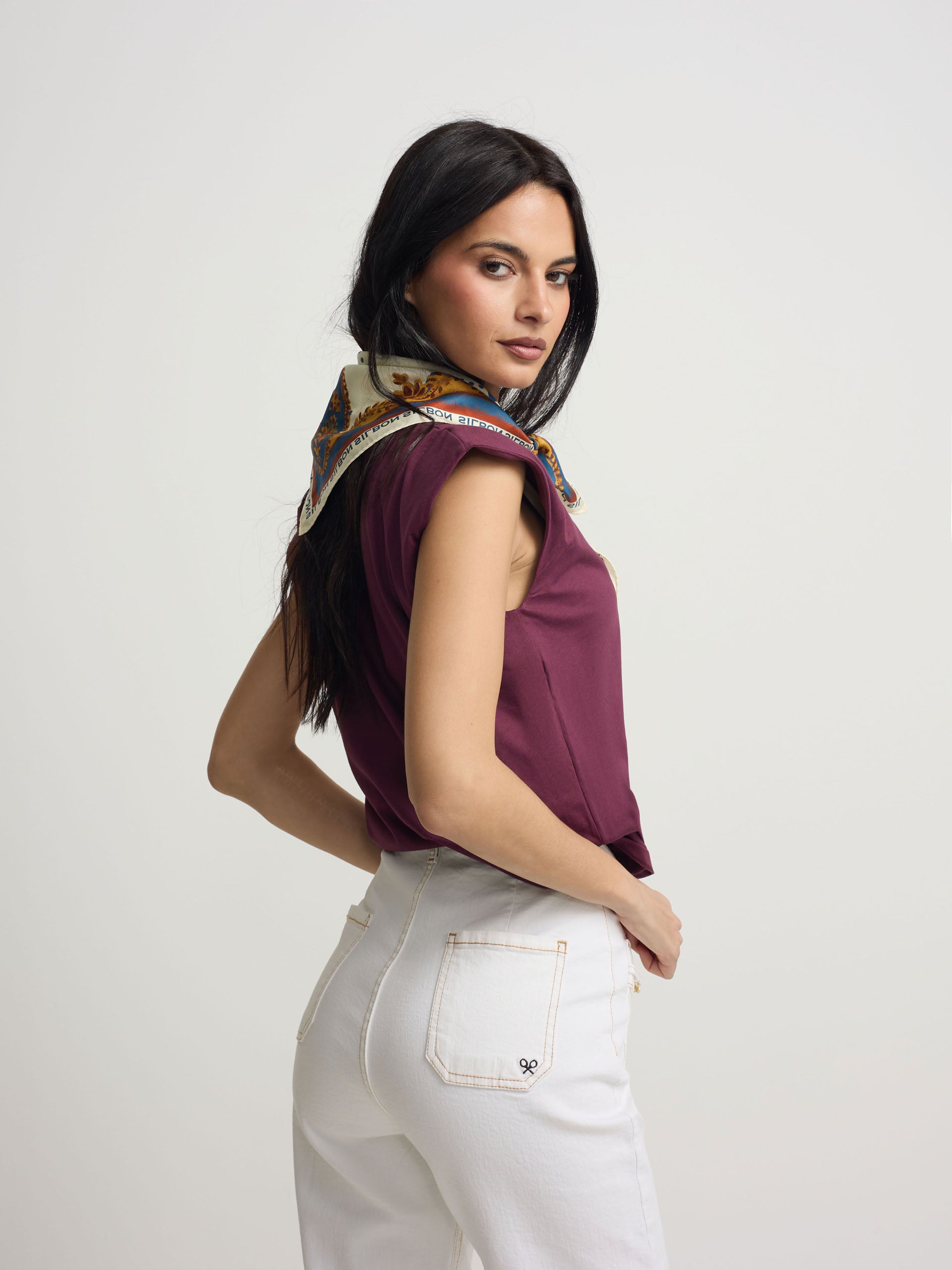 Women's burgundy sun t-shirt