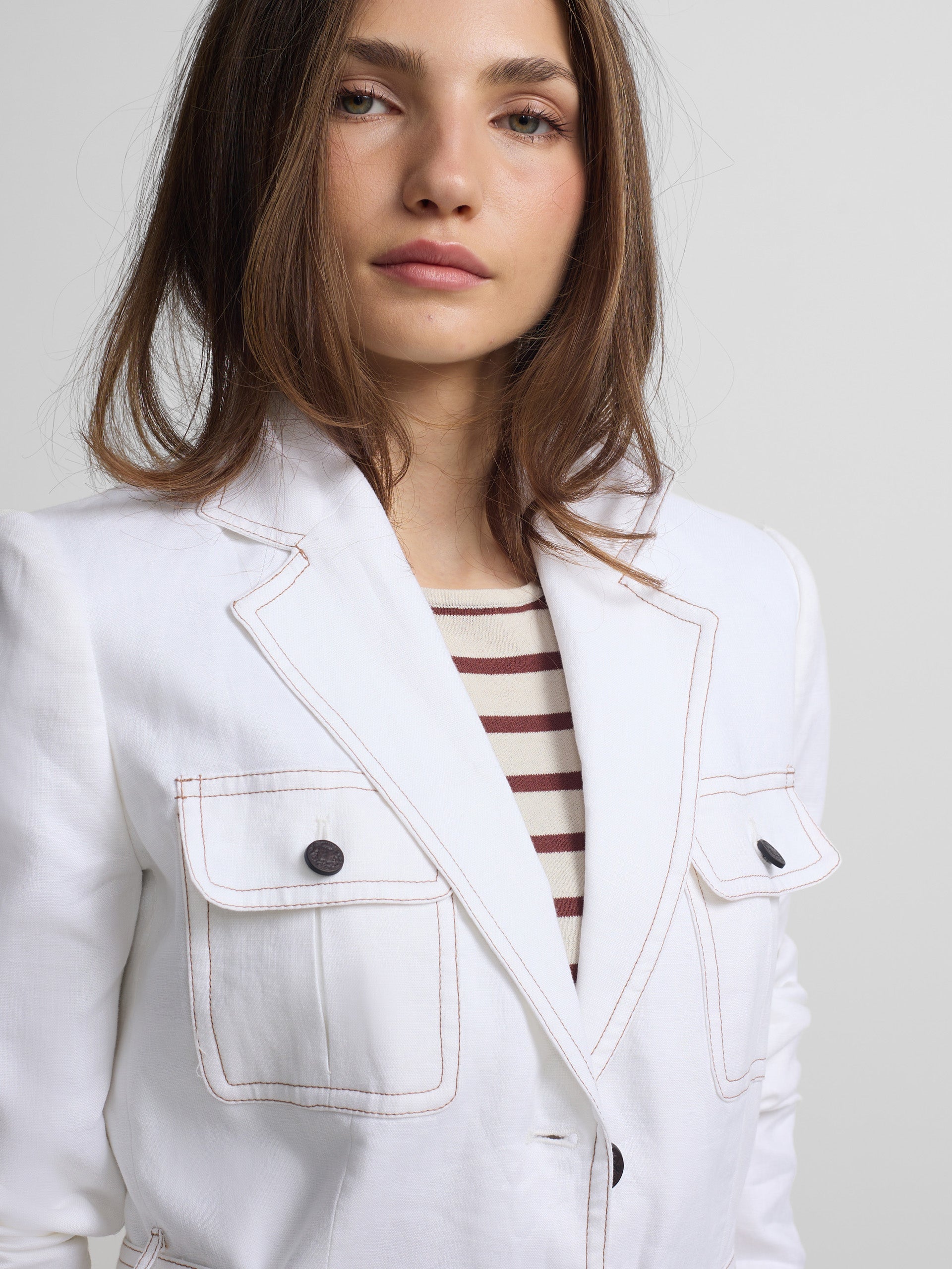 Saharan jacket with detailed pockets in ecru