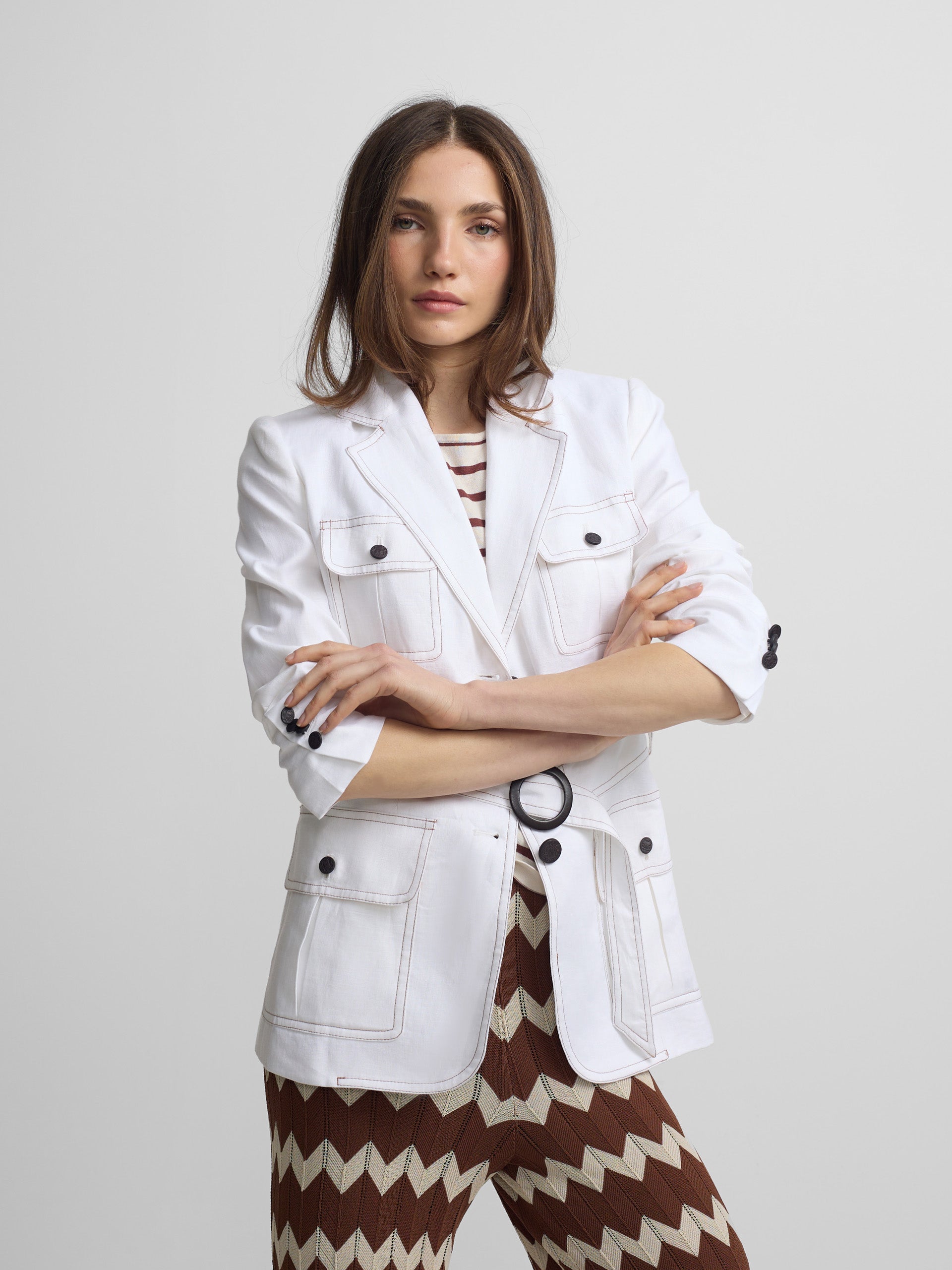Saharan jacket with detailed pockets in ecru