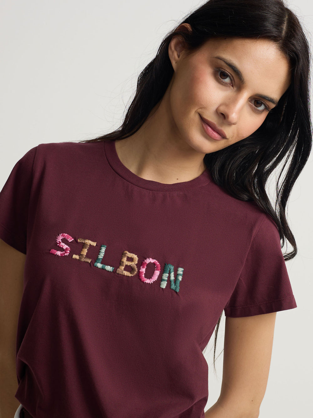 Camiseta woman silbon garabateado morada
