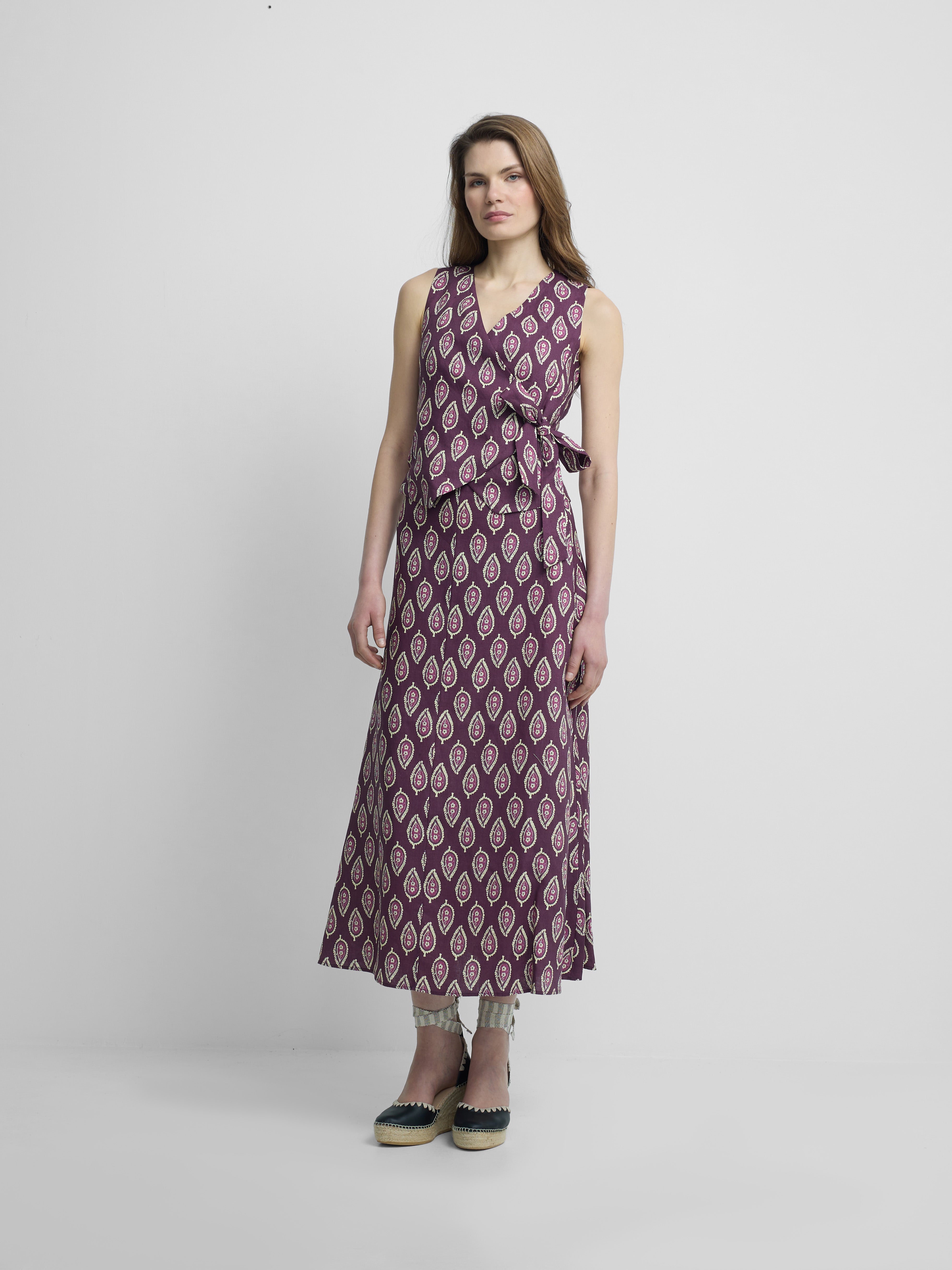 Gilet croisé à motif bordeaux avec nœud