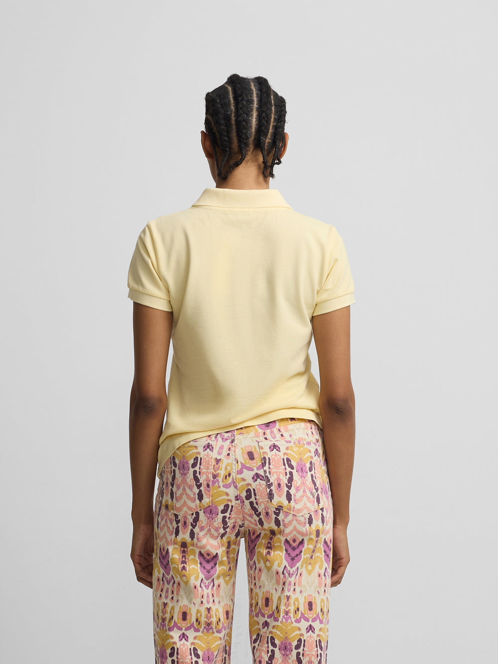 Polo clássico amarelo mulher