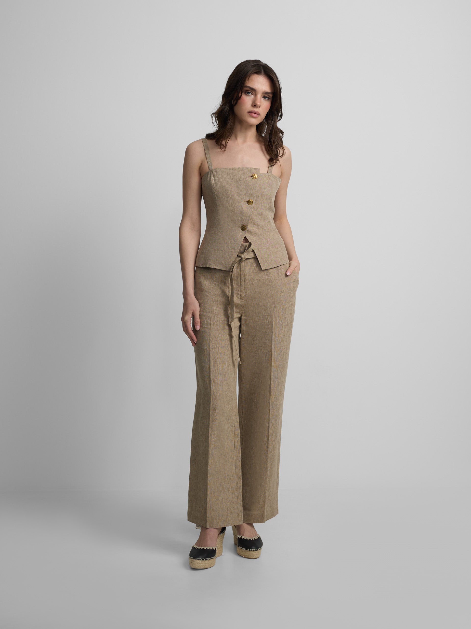 Pantalon recto aberturas beige