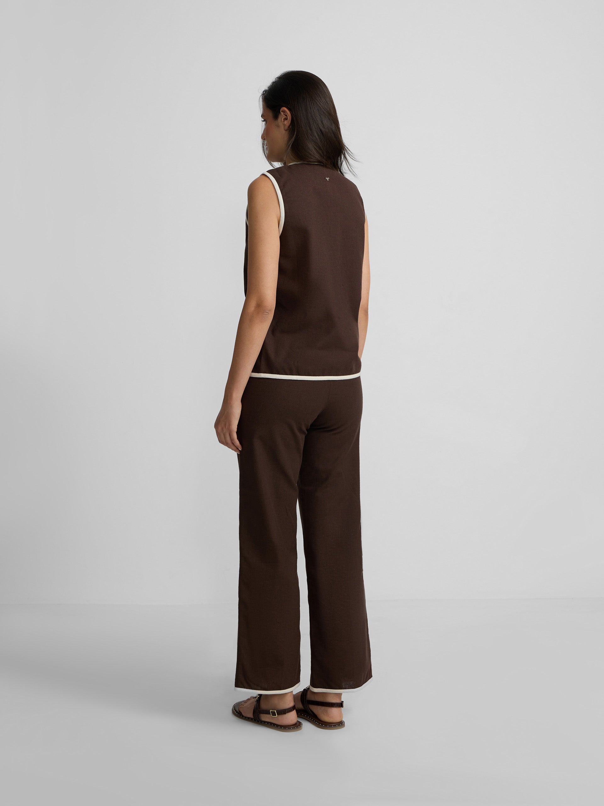 Straight brown linen trousers