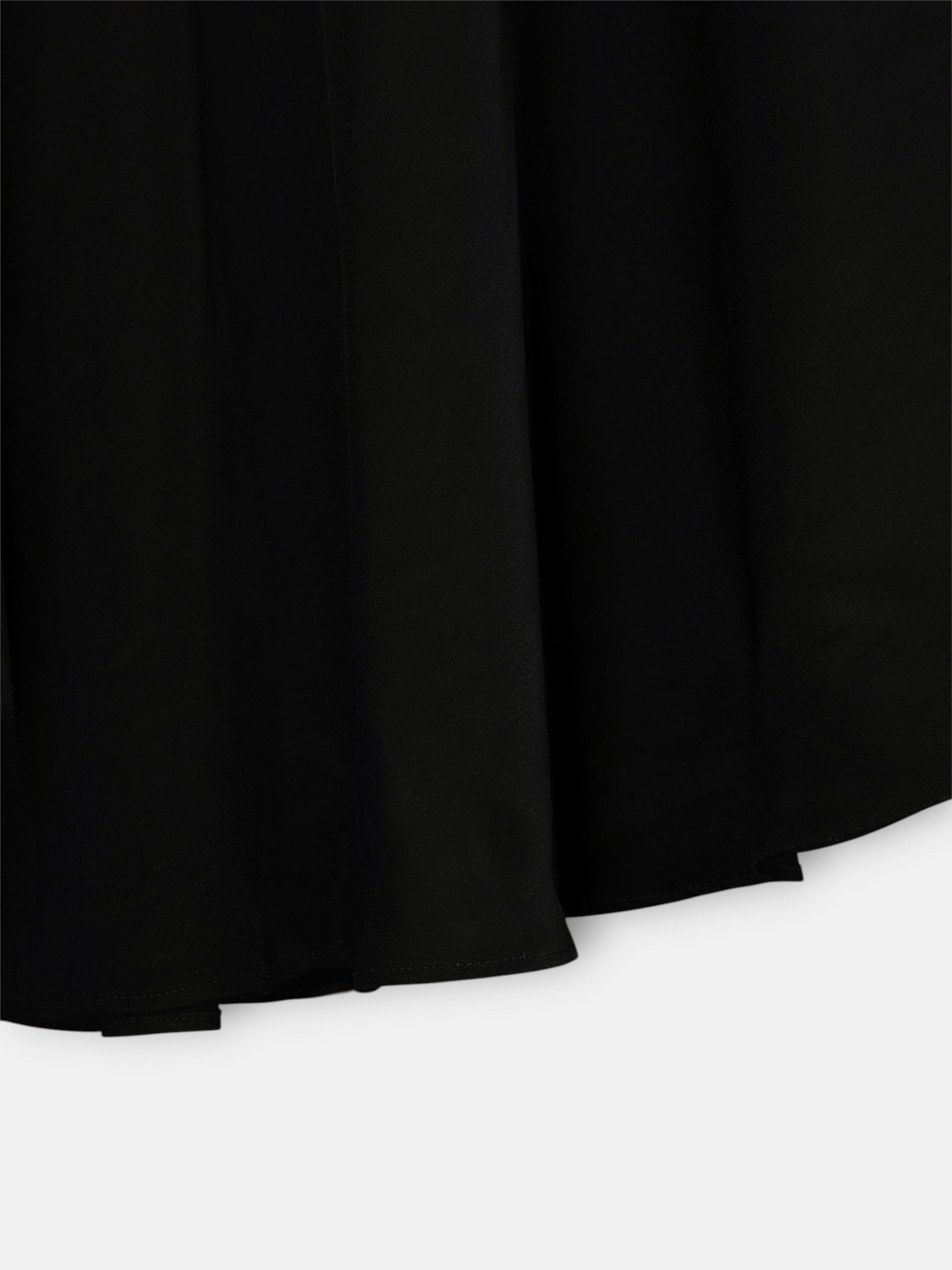 CaprilexSilbon dress with asymmetric organza sleeve