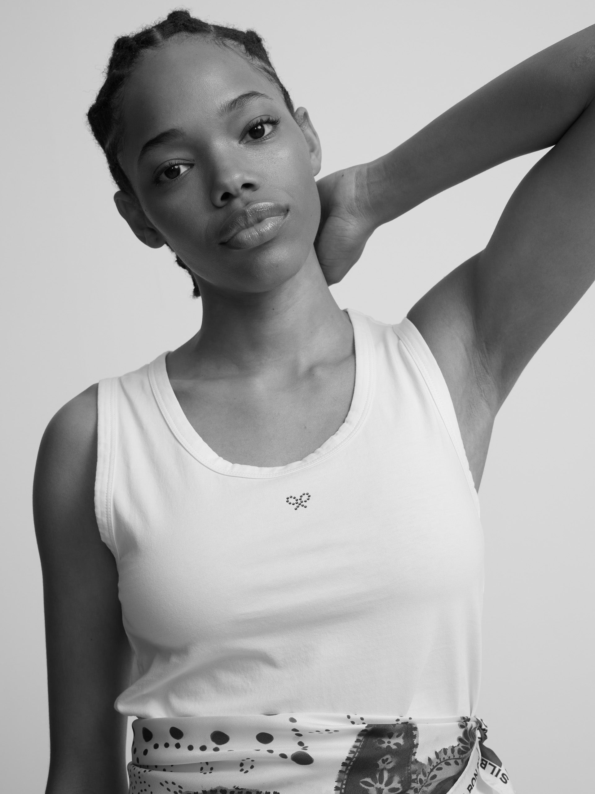 Camiseta tank woman blanca aplicacion cristal