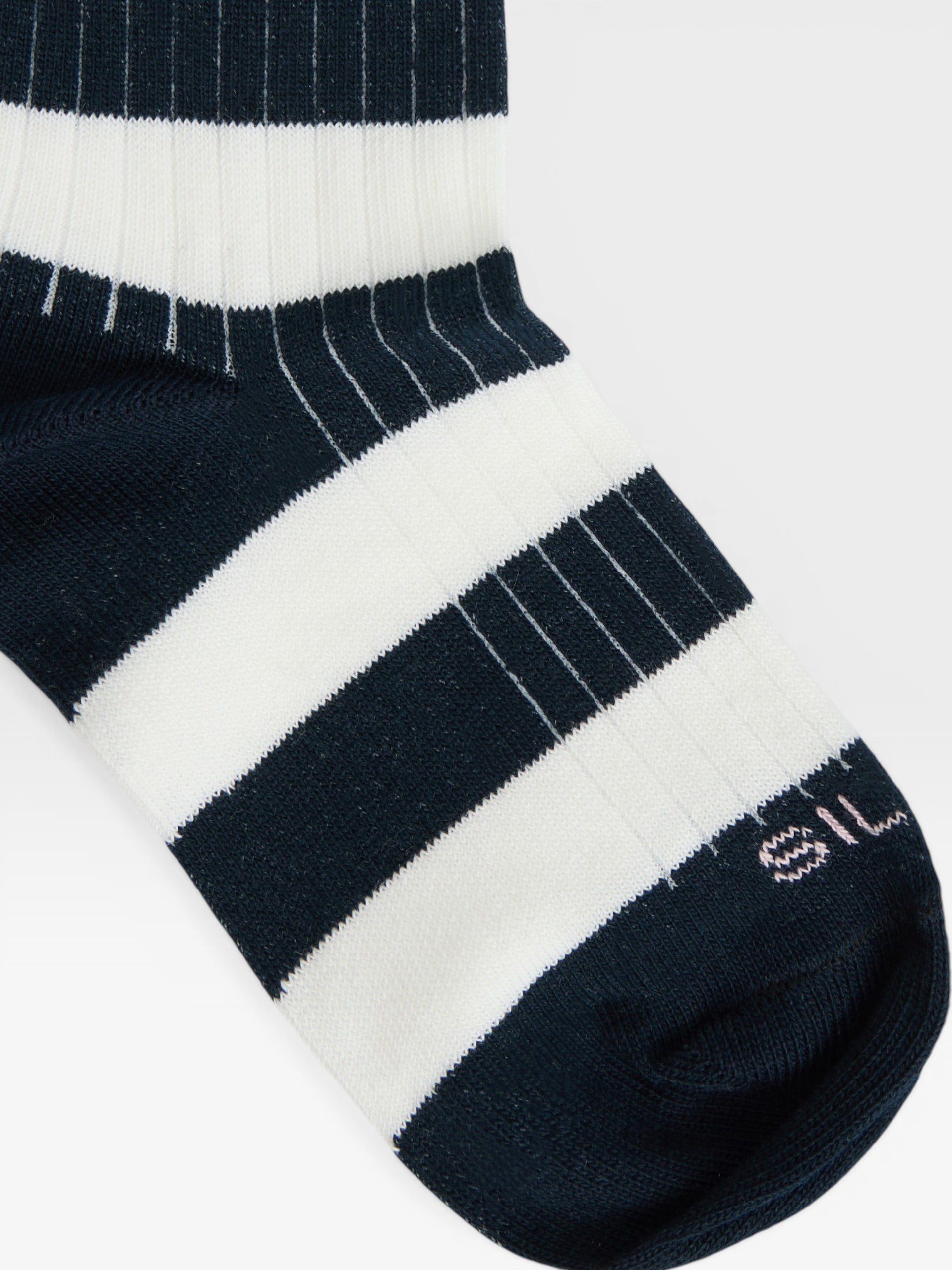 Kids socks with wide white and blue stripes